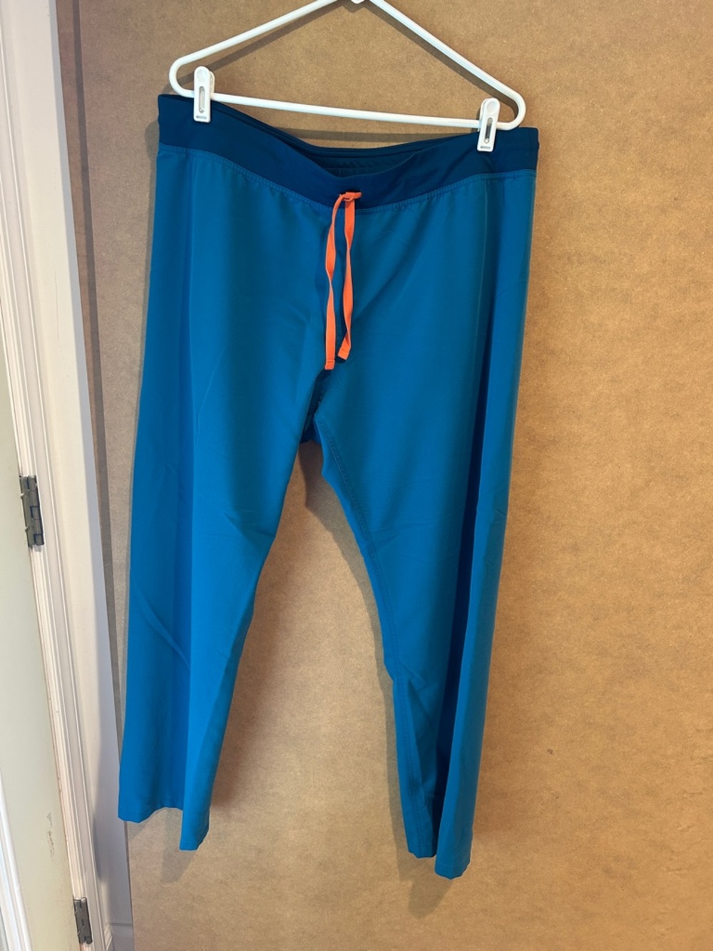 Figs women’s Livingston Alps blue PO 1706